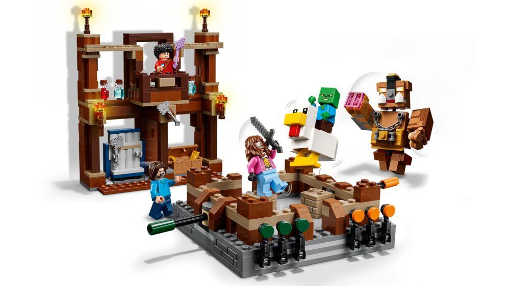 LEGO® Minecraft® Skogspalass med kamparena 21272