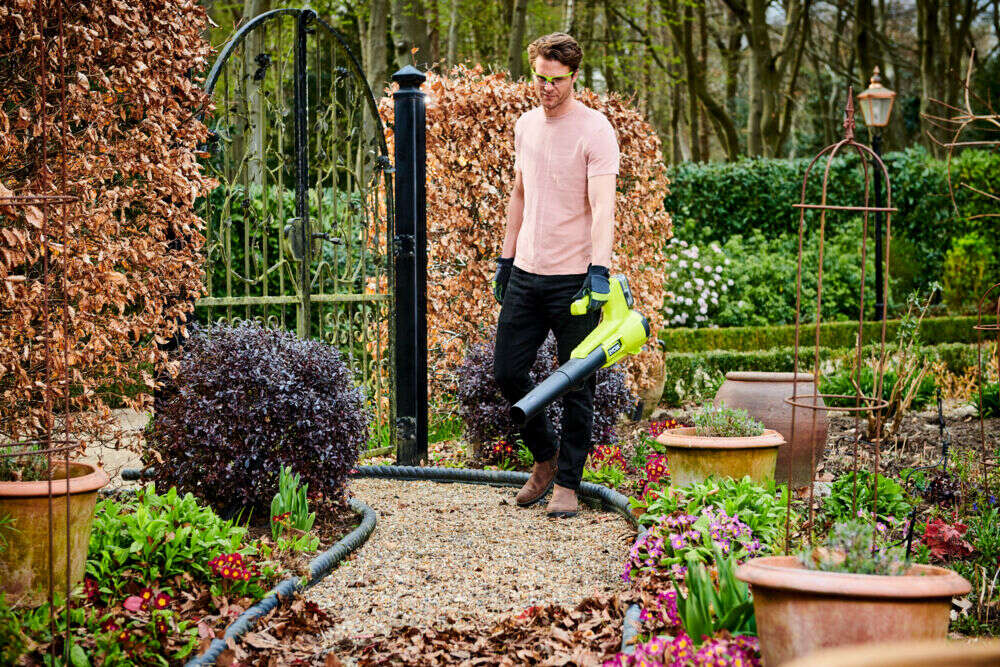 Ryobi RY18BLA løvblåser 18V m/batteri