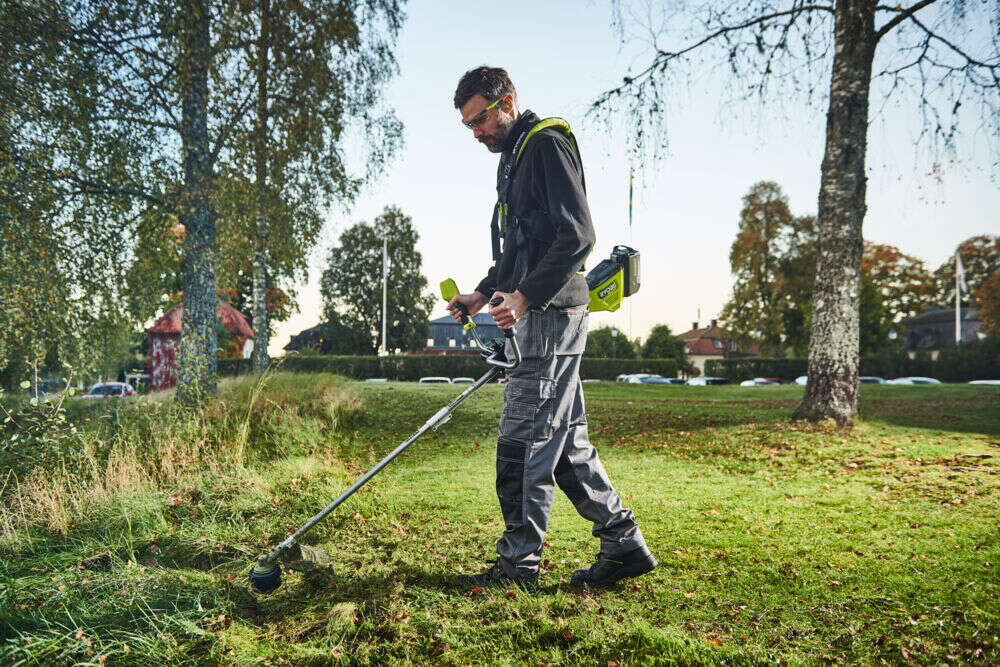 Ryobi RY36BCX30A-140 buskrydder/kantklipper m/batteri