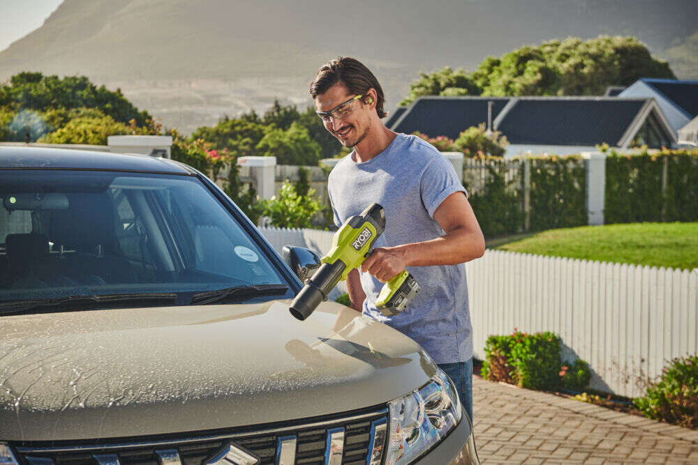 Ryobi RY18BLCXA-0 18V løv-/multiblåser u/batteri