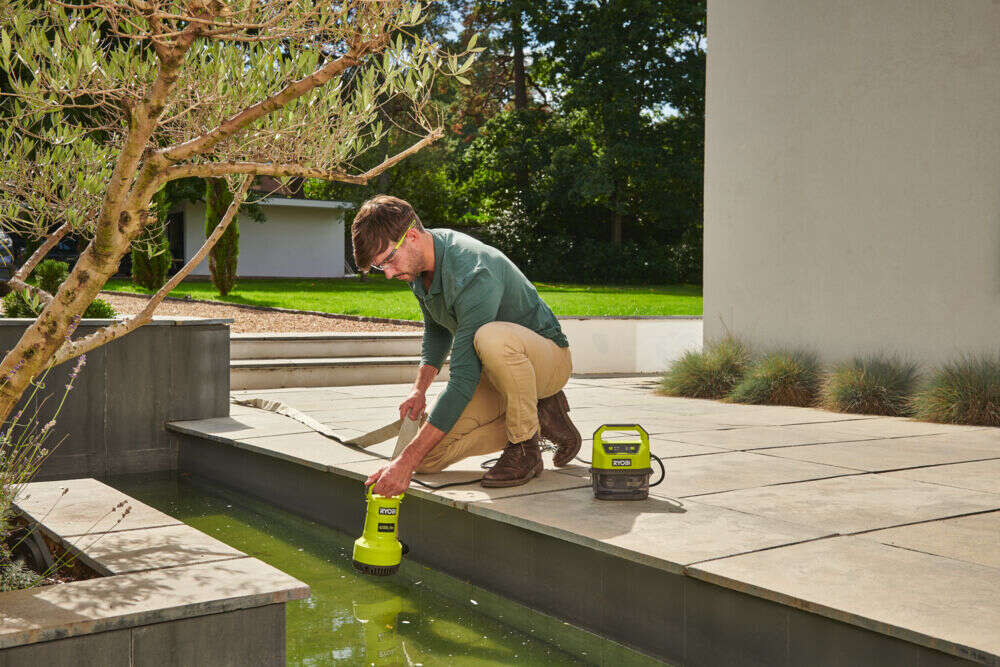 Ryobi RY18SPA-0 18V nedsenkbar vannpumpe