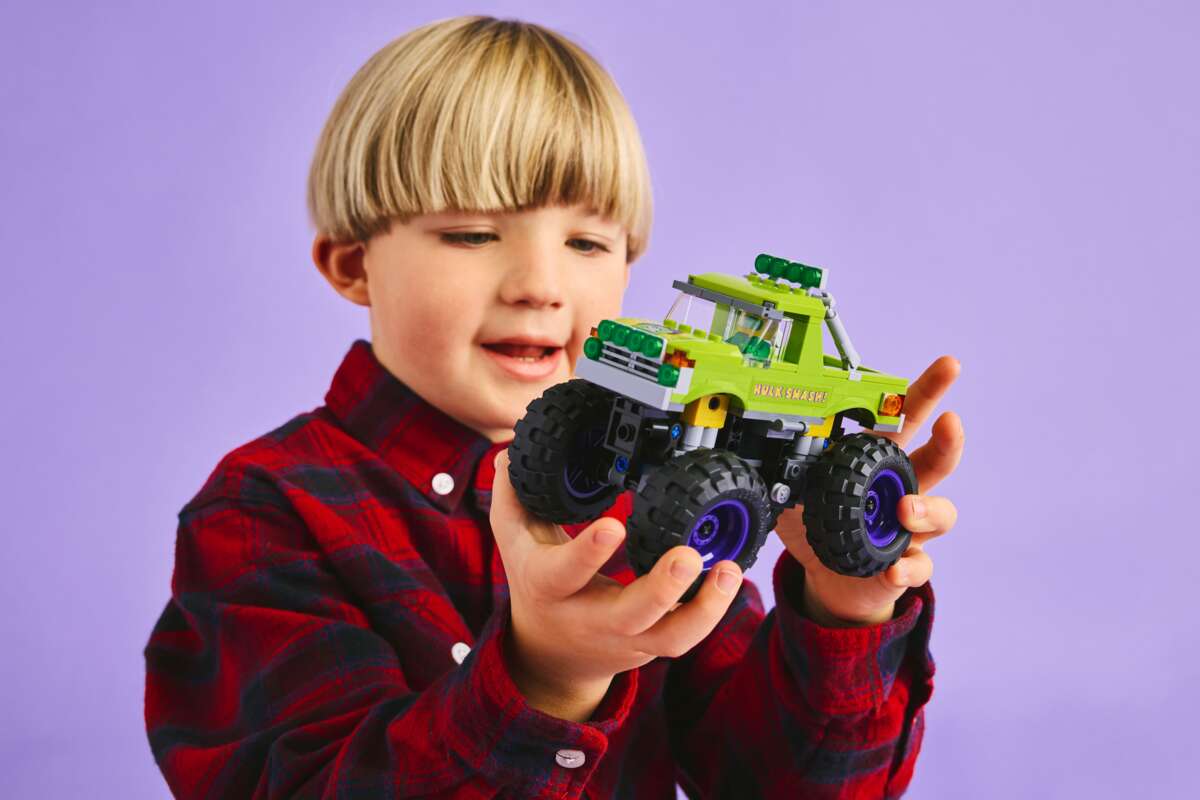 LEGO® ǀ Marvel Hulk-monstertruck mot Thanos 76312