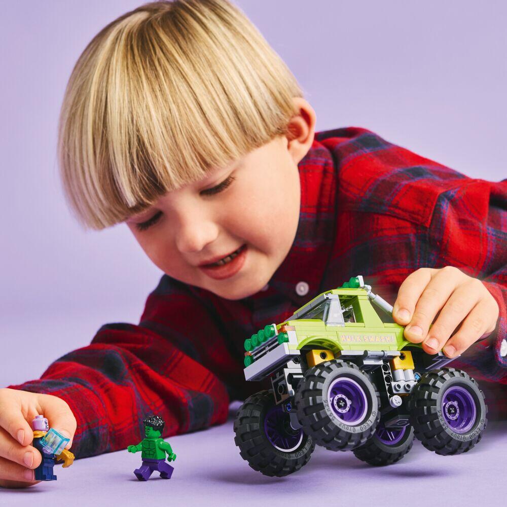LEGO® ǀ Marvel Hulk-monstertruck mot Thanos 76312