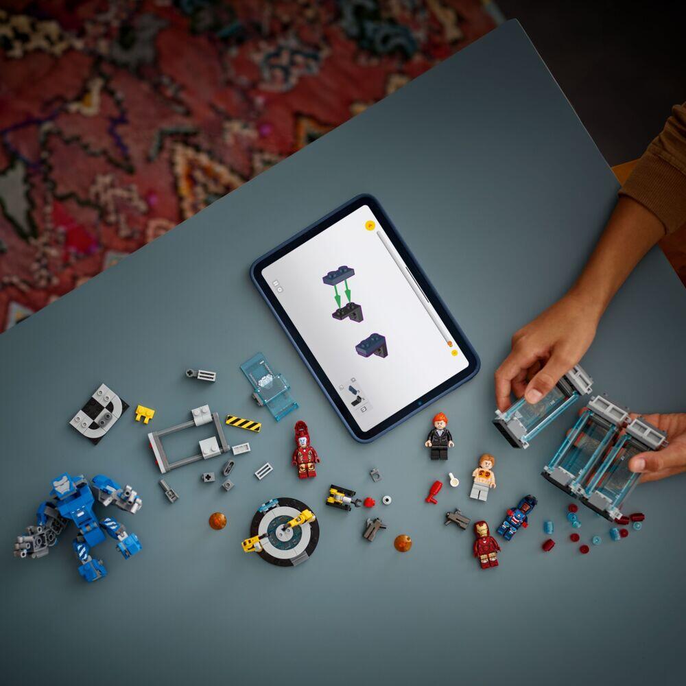 LEGO® ǀ Marvel Iron Mans laboratorium: Draktgalleriet 76315