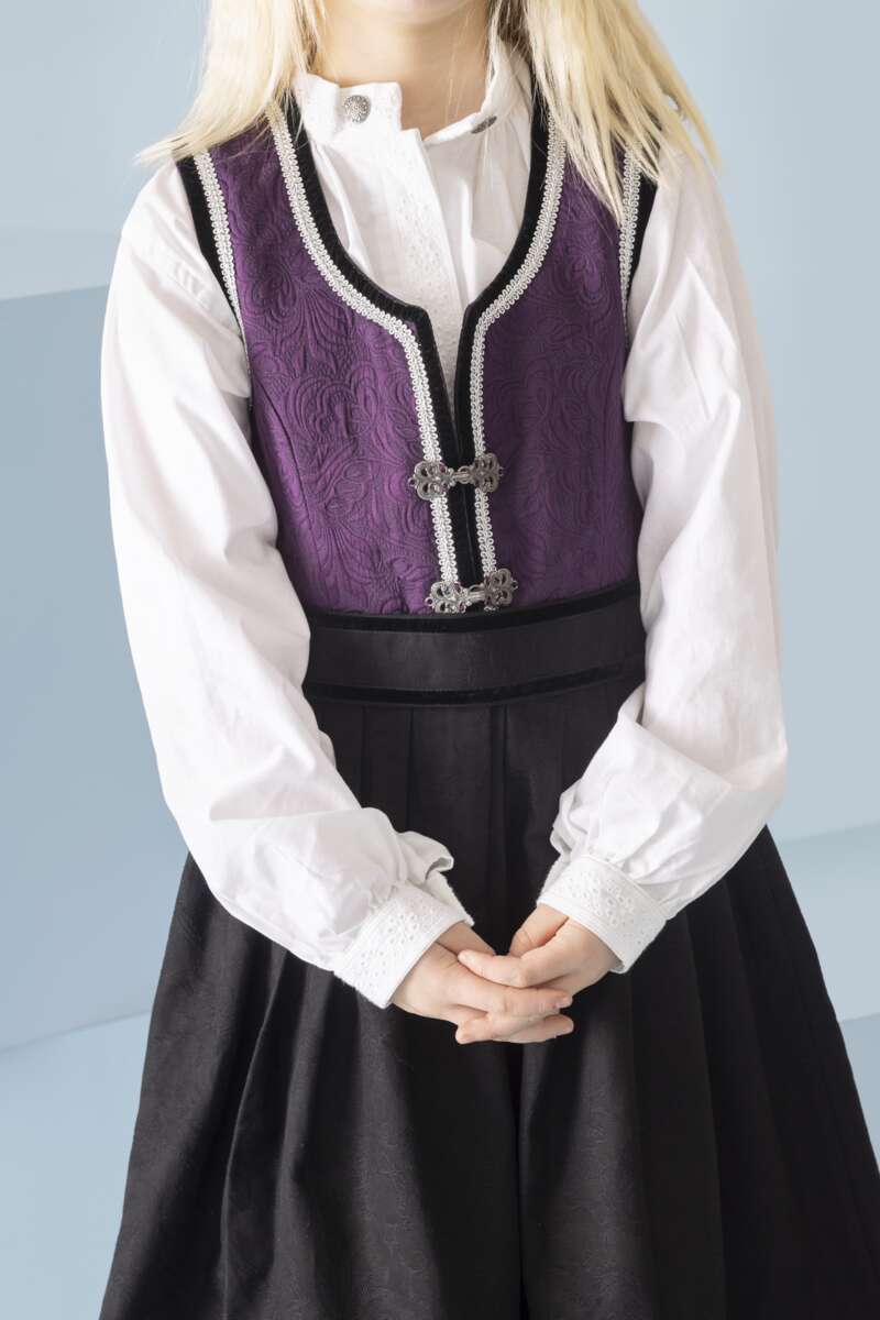 Festdrakt med brokadevest junior