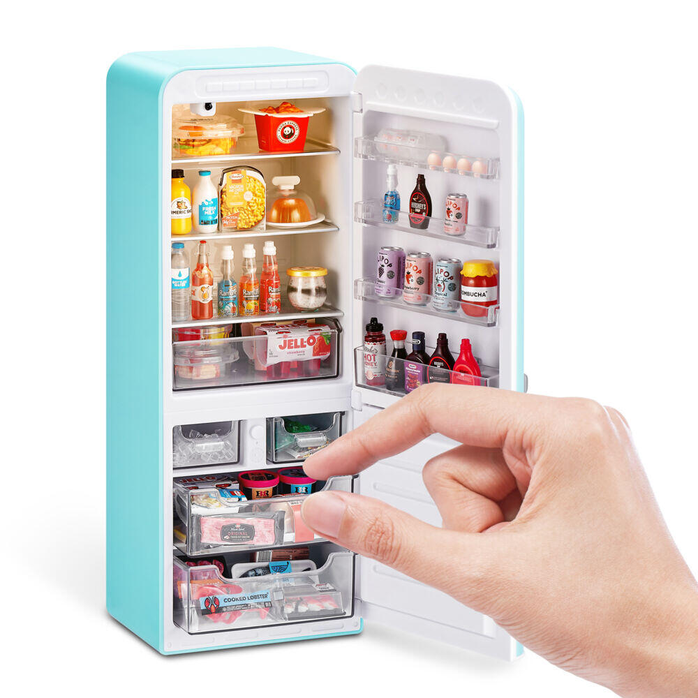 5 Surprise Mini Brands fill the fridge S1