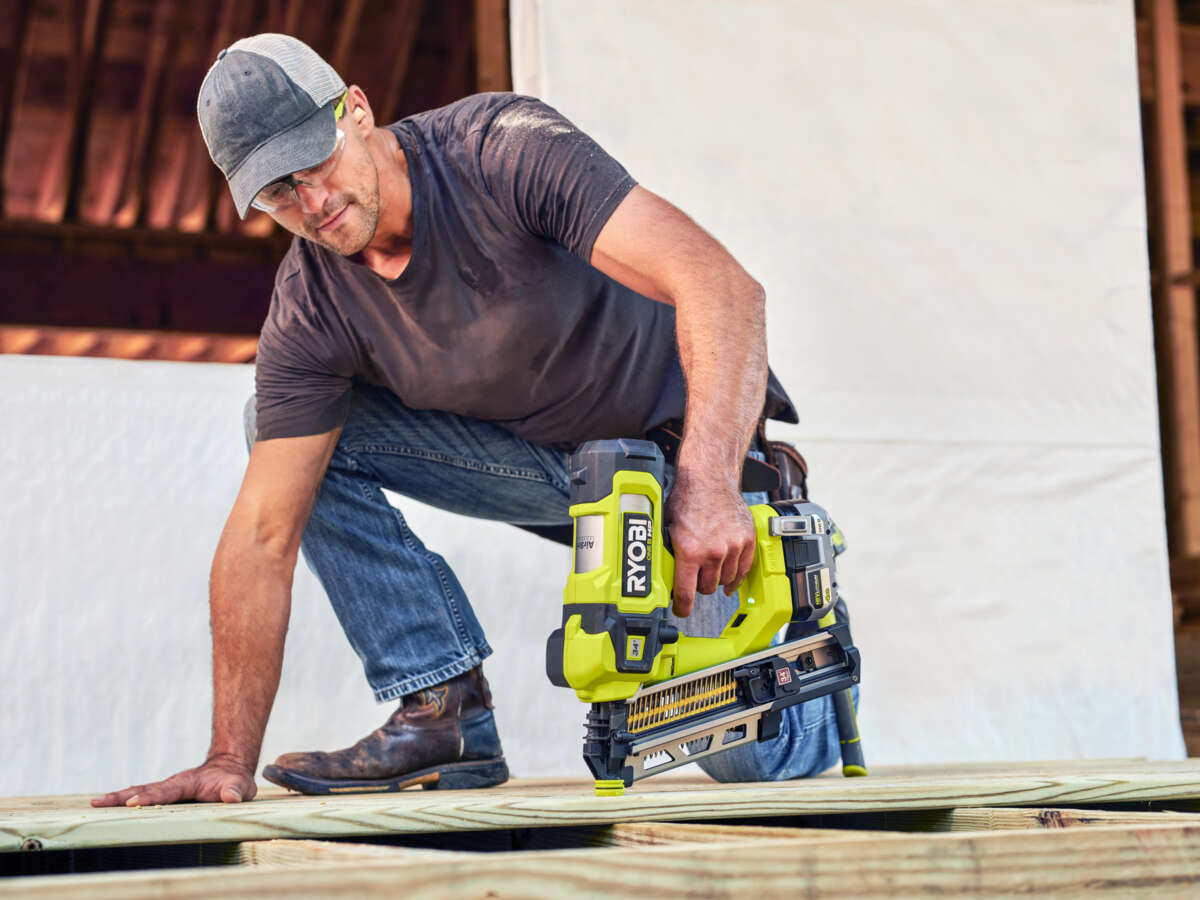 Ryobi ONE+ HP RFN1834X-0 spikerpistol u/batteri