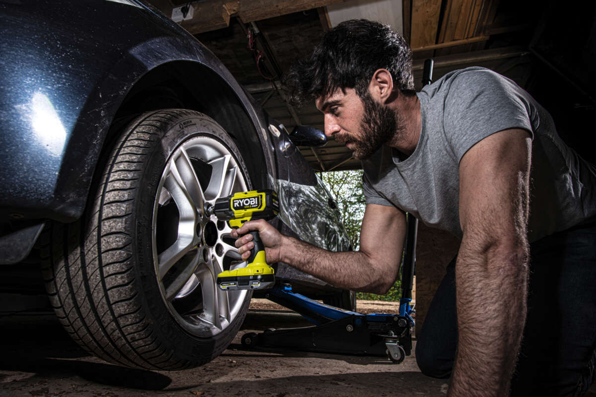 Ryobi ONE+ HP RIW18X-0 muttertrekker u/batteri