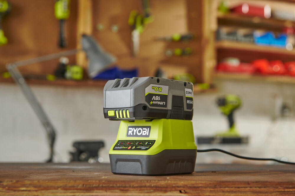 Ryobi RC18120-150X 5,0Ah batteri og lader