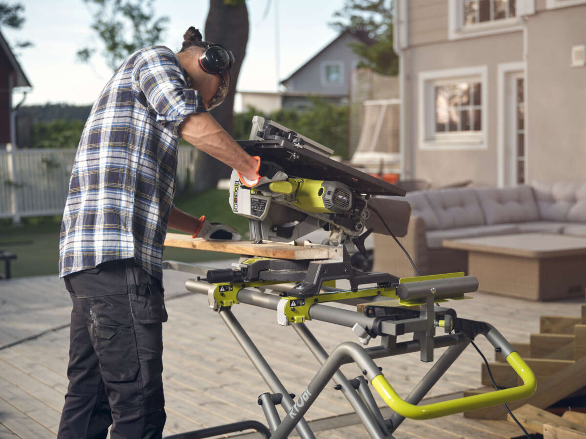 Ryobi RTMS1800-G 1800W bord/gjærsag