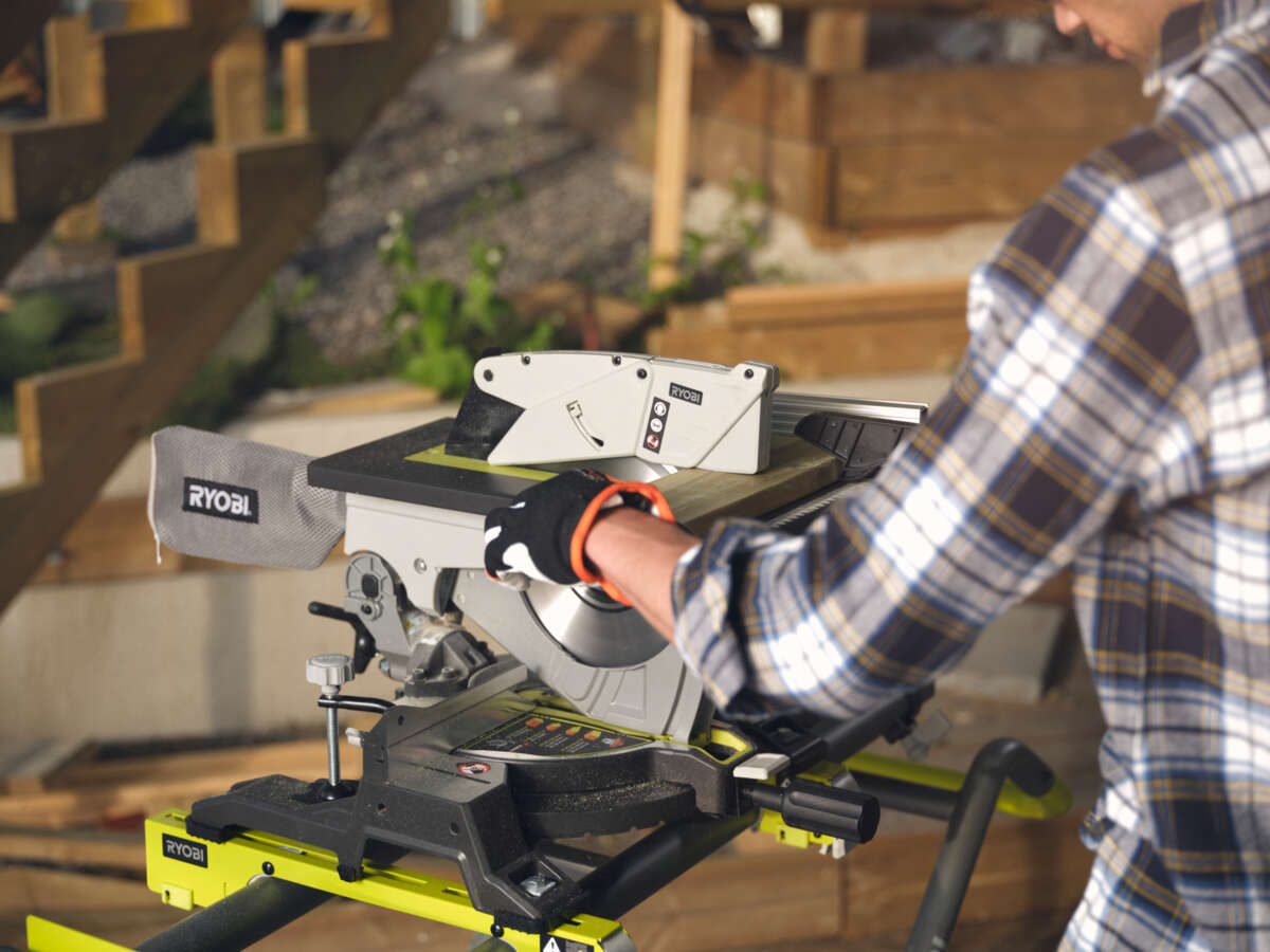 Ryobi RTMS1800-G 1800W bord/gjærsag