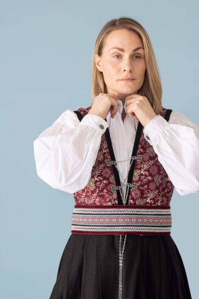 Anne bunadskjorte dame