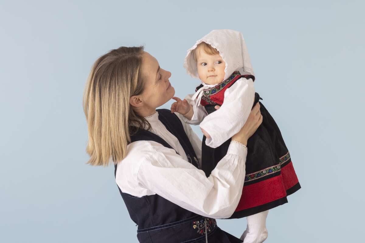 Småtroll Ida festdrakt baby