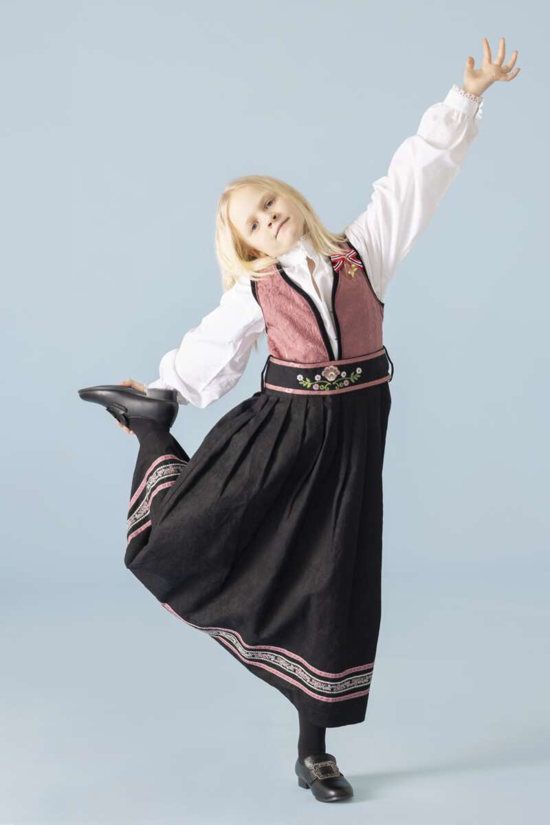 Hanna festdrakt junior