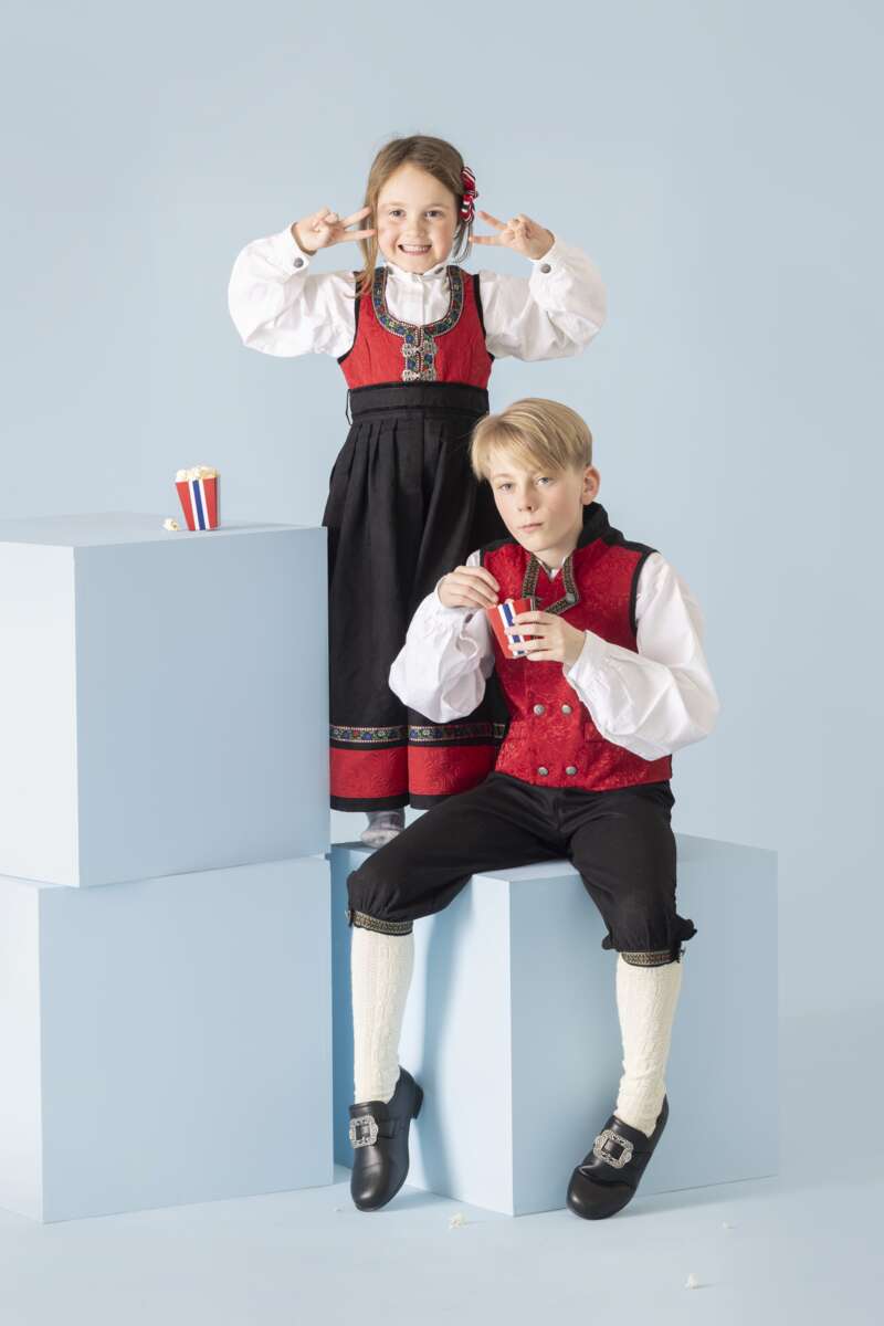 Småtroll Nora festdrakt barn