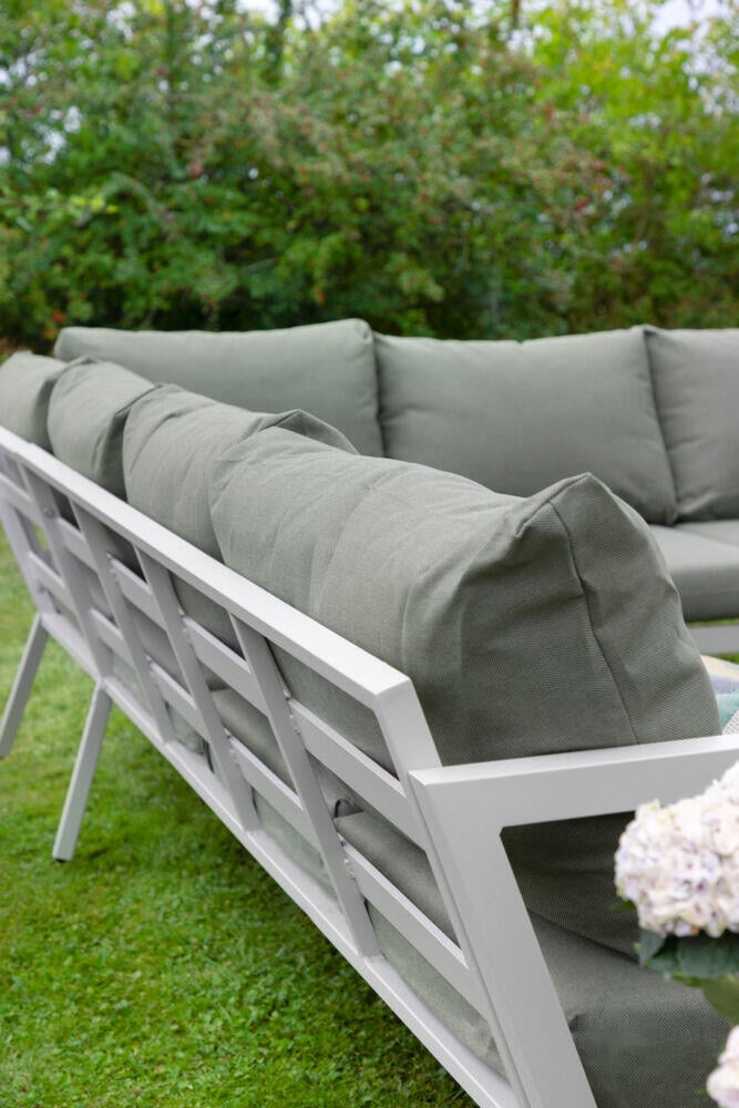 Røst hjørnegruppe kalk og grønne vanntette putetrekk