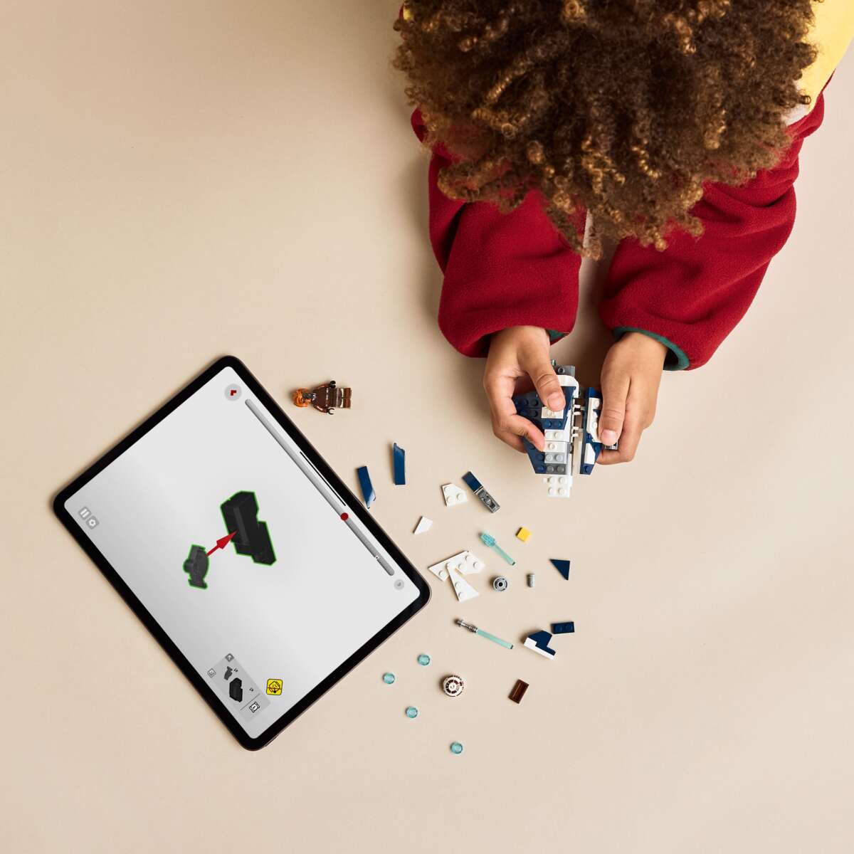 LEGO® Star Wars™ Plo Koons Jedi Starfighter™ Microfighter 75400