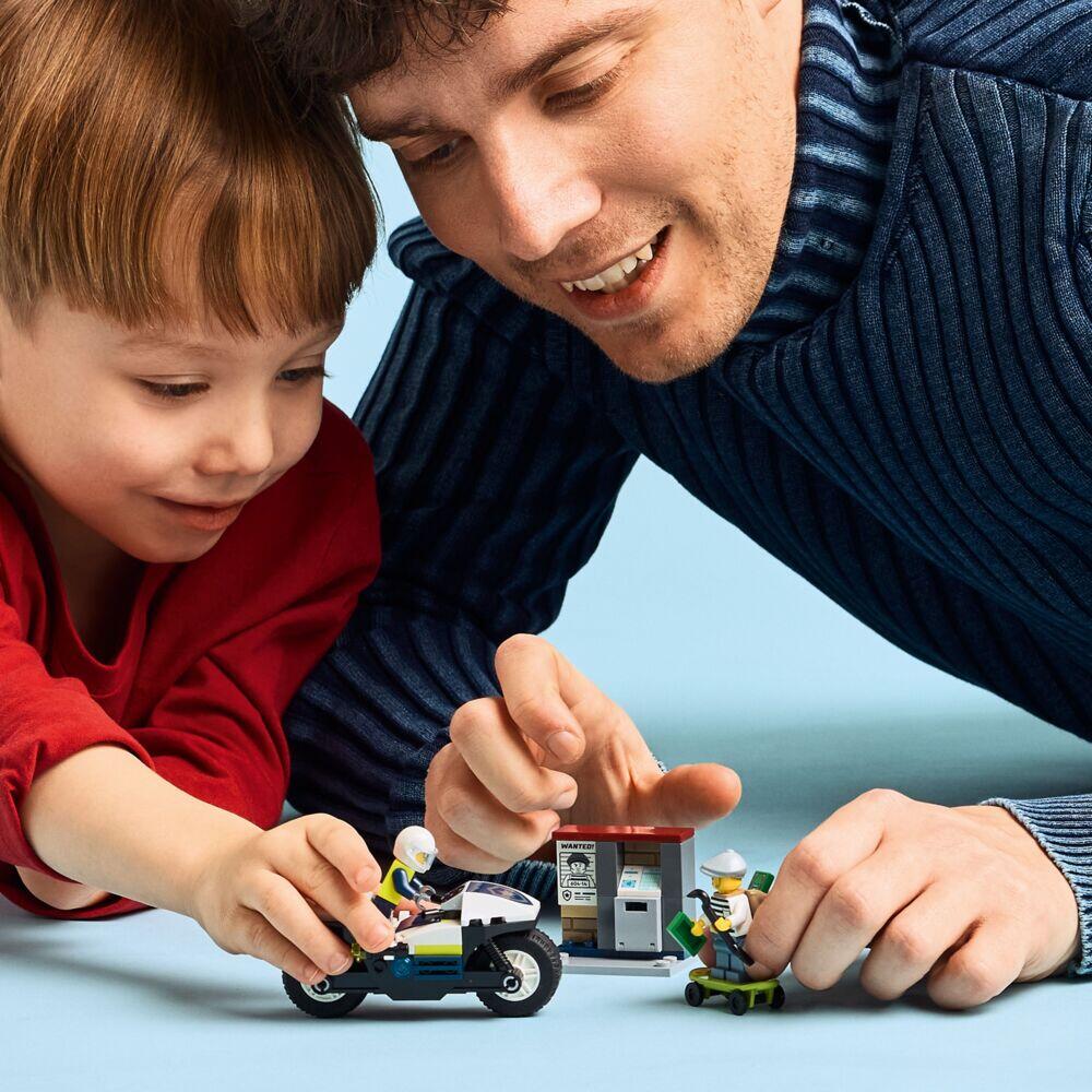 LEGO® City Skurkejakt med motorsykkelpolitiet 60455