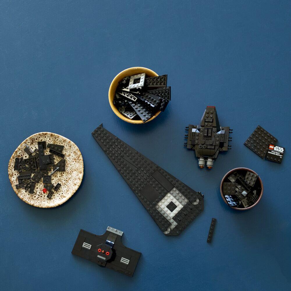 LEGO® Star Wars™ Kylo Rens Command Shuttle 75406