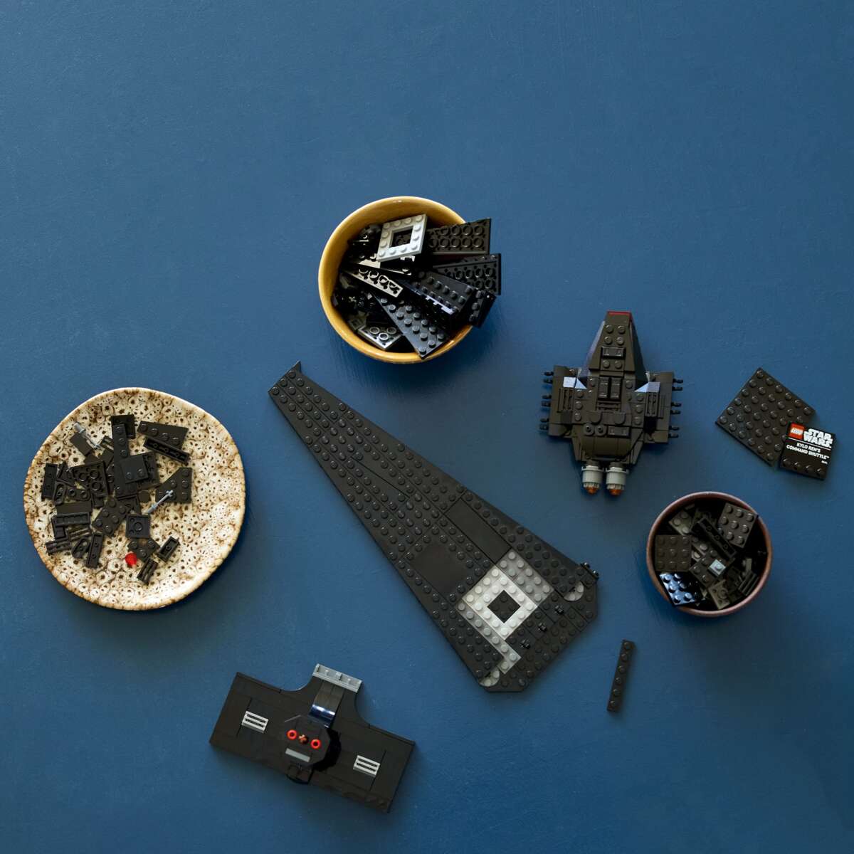 LEGO® Star Wars™ Kylo Rens Command Shuttle 75406