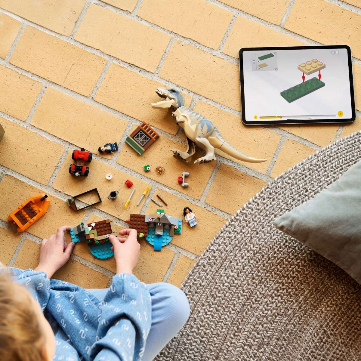 LEGO® Jurassic World På flukt fra t. rex 76975