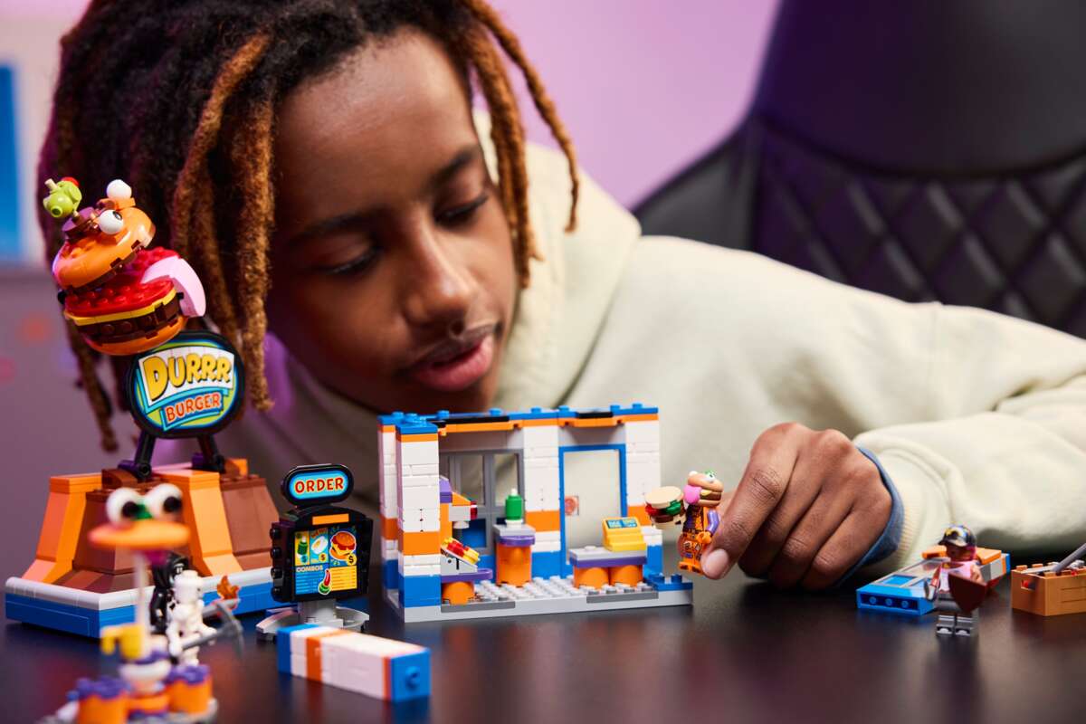 LEGO® Fortnite® Durrr burgerrestaurant 77076