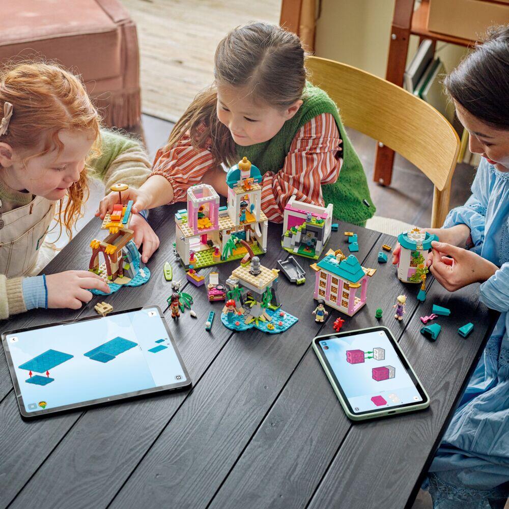 LEGO® ǀ Disney Prinsesseslott med kjæledyr 43267