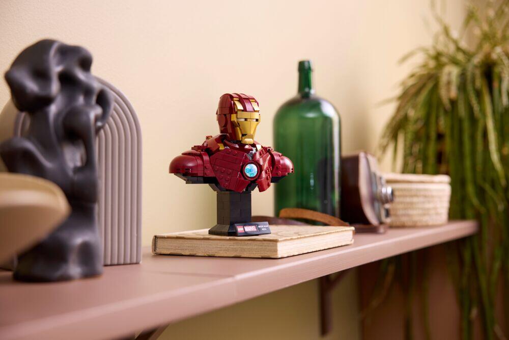 LEGO® ǀ Marvel Byste av Iron Man MK4 76327