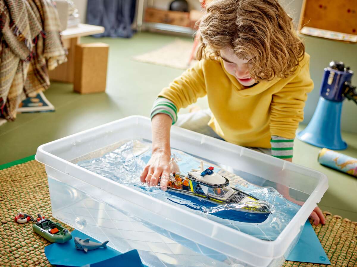 LEGO® City Skurkejakt med politibåt leke og flytende hurtigbåt og jolle 60456