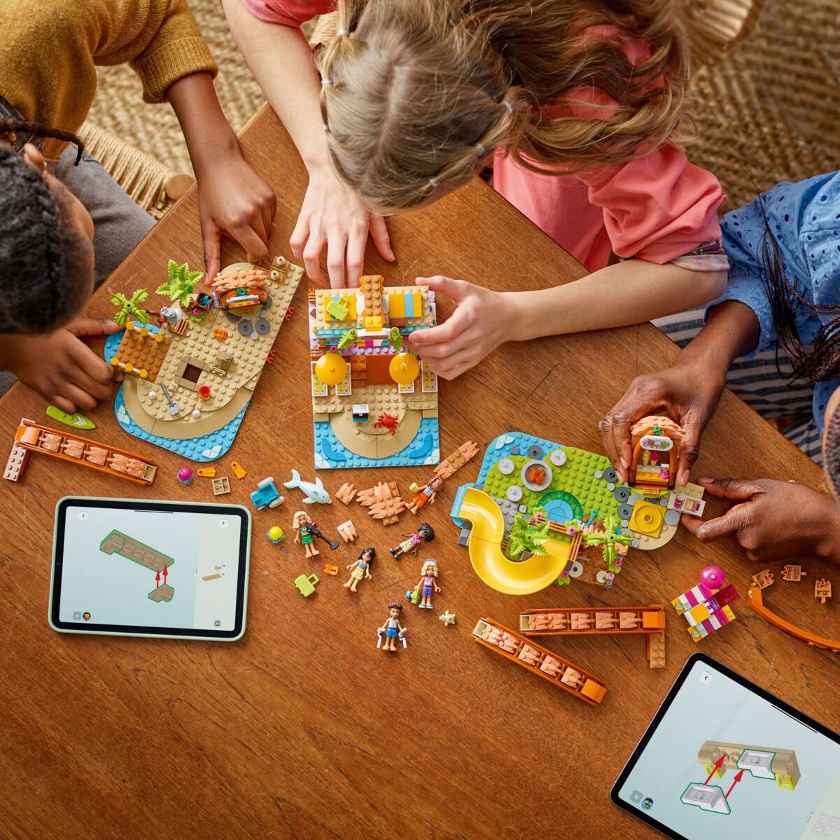 LEGO® Friends Familieferie på strandresort 42673