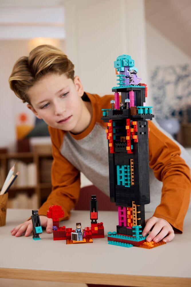 LEGO® Minecraft® Endermann-tårnet 21279