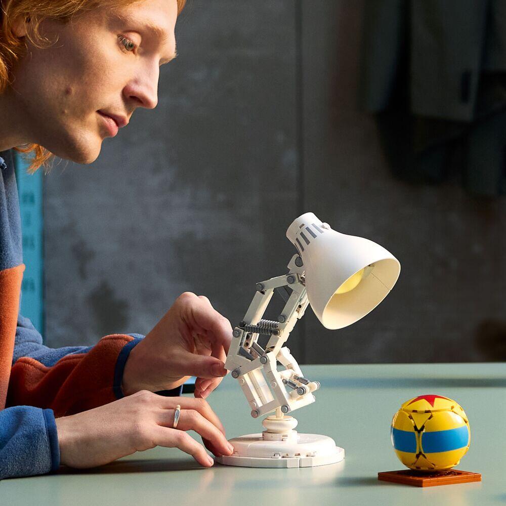 LEGO® Ideas | Disney Pixar Luxo Jr. 21357