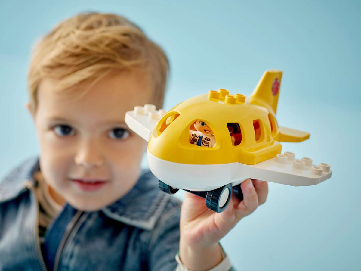 LEGO® DUPLO® Town På flyplassen for første gang 10443