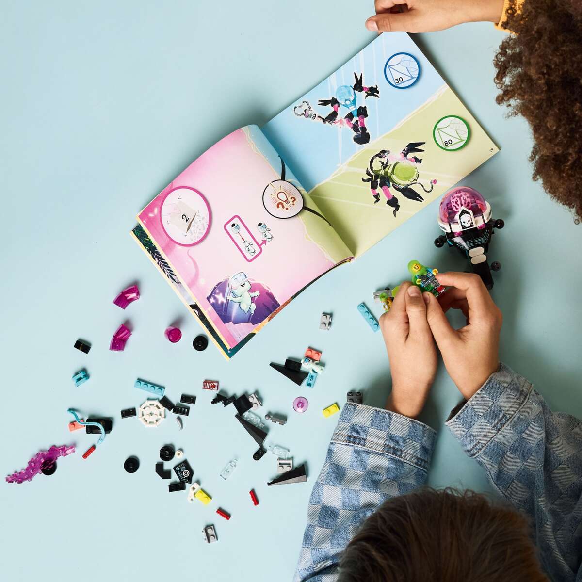 LEGO® DREAMZzz™ Mateo mot Kyberhjerne-roboten 71495