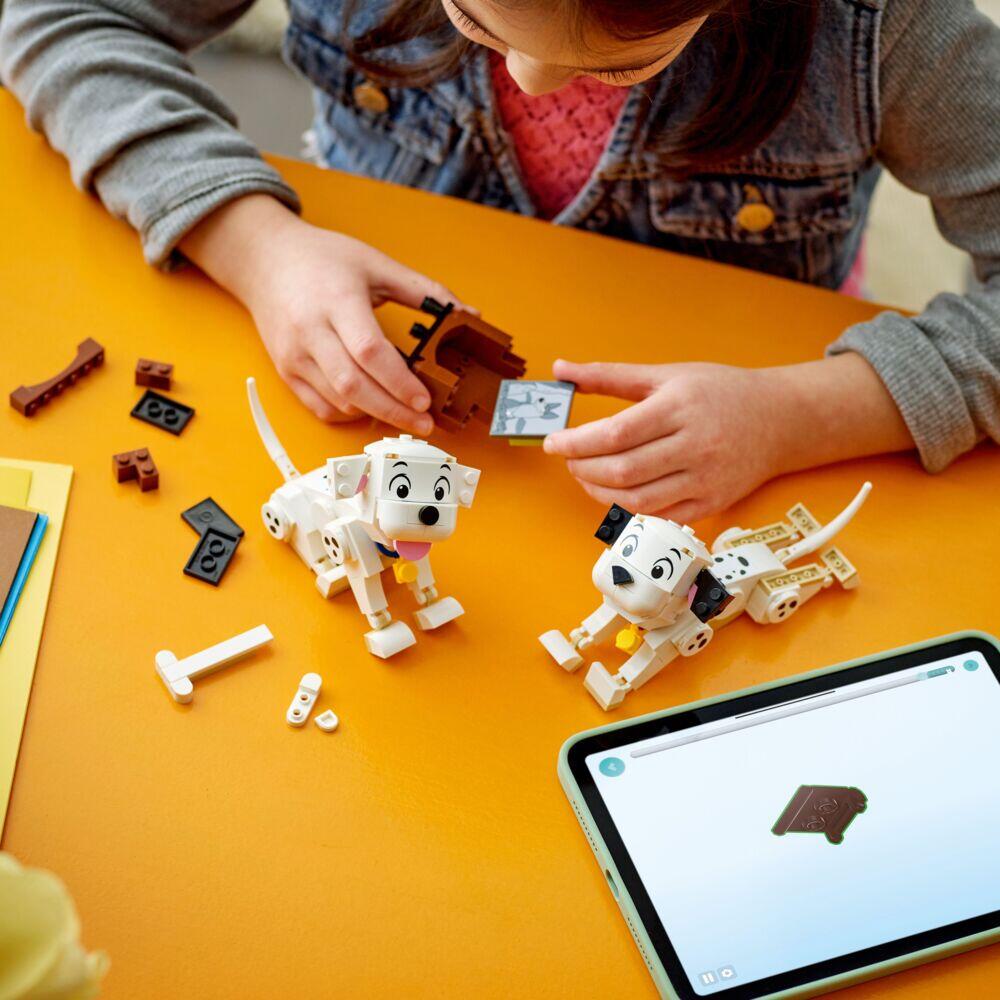 LEGO® ǀ Disney Lucky og Penny fra 101 dalmatinere Valper 43271