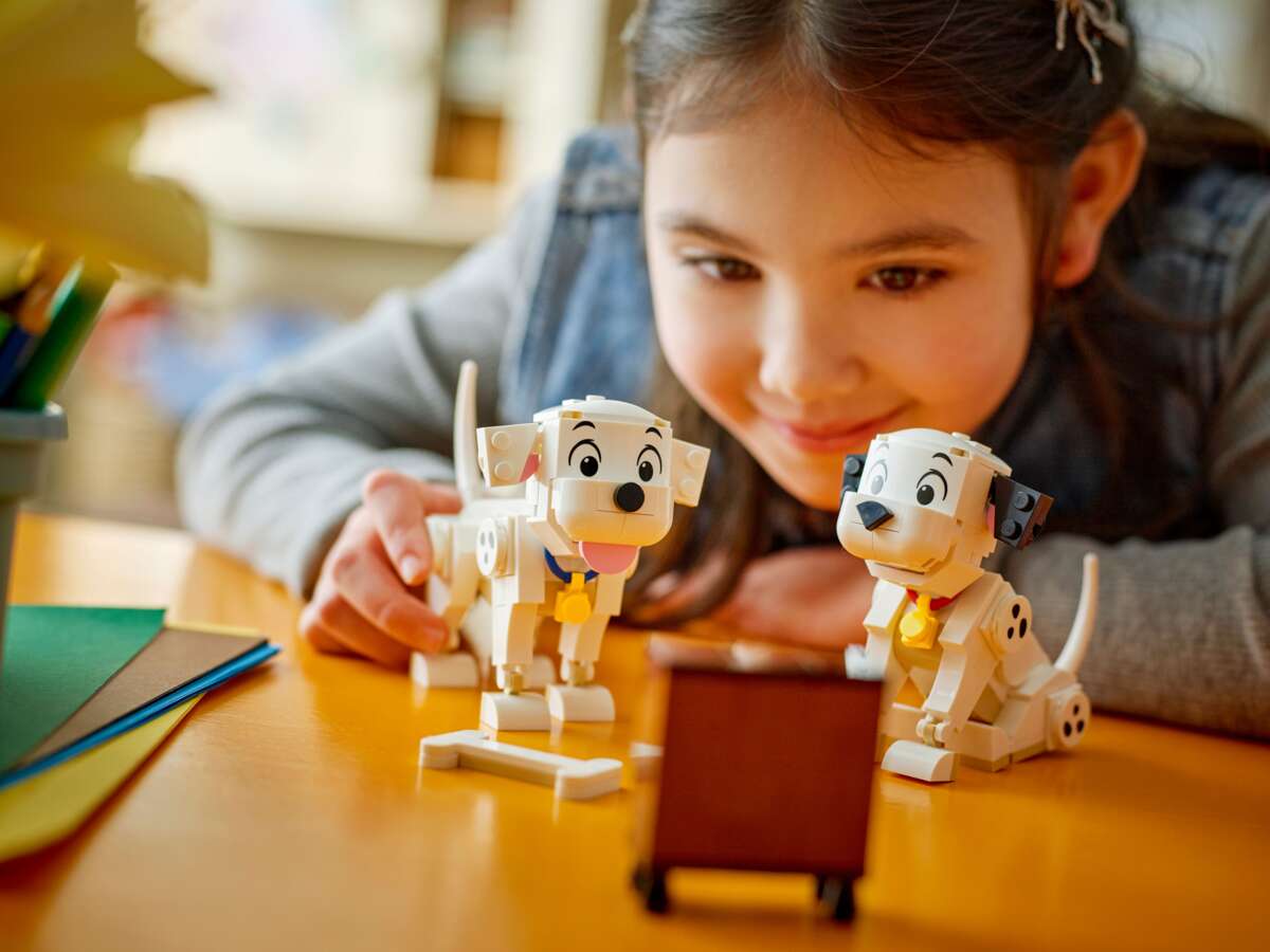 LEGO® ǀ Disney Lucky og Penny fra 101 dalmatinere Valper 43271