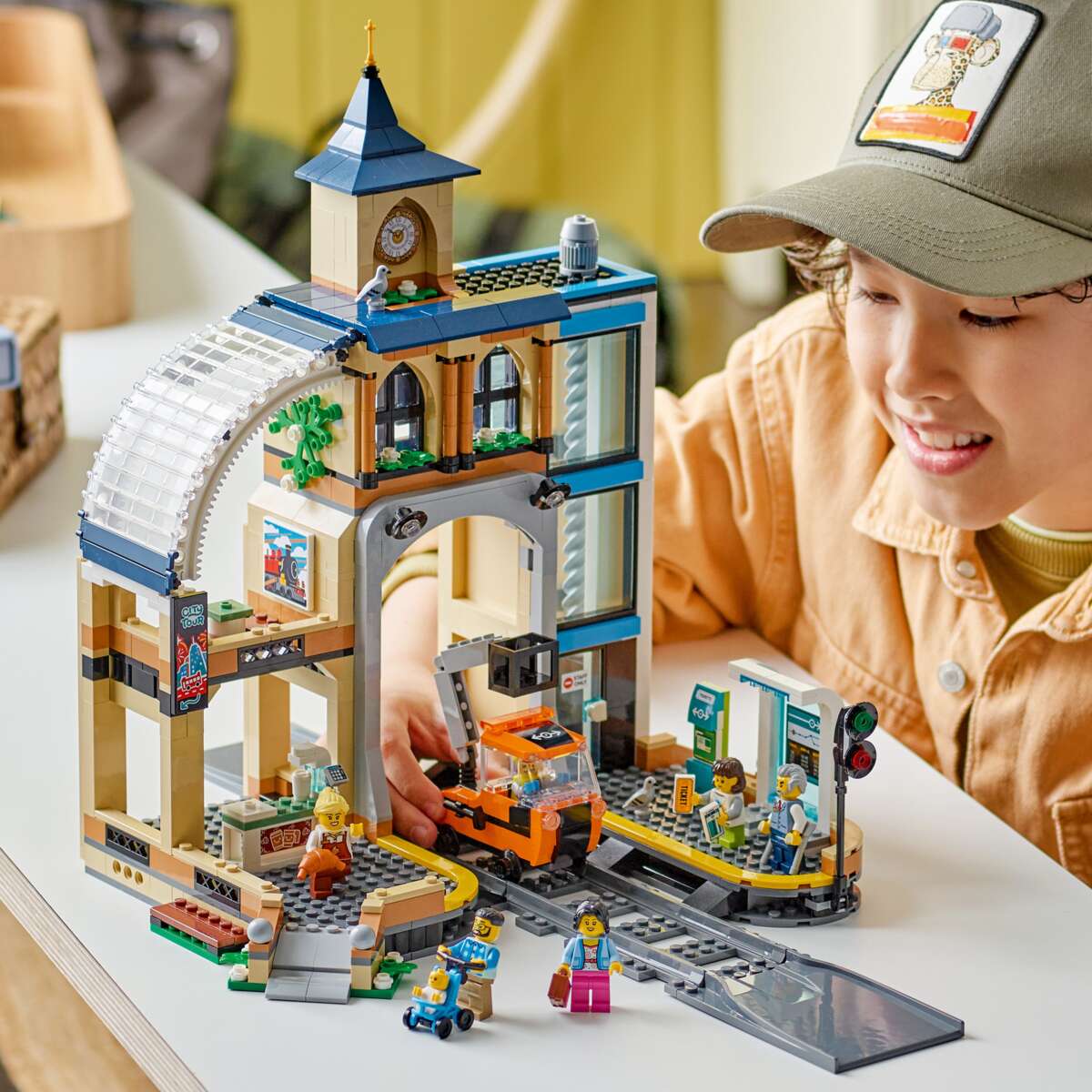 LEGO® City Sentralbanestasjon 60469