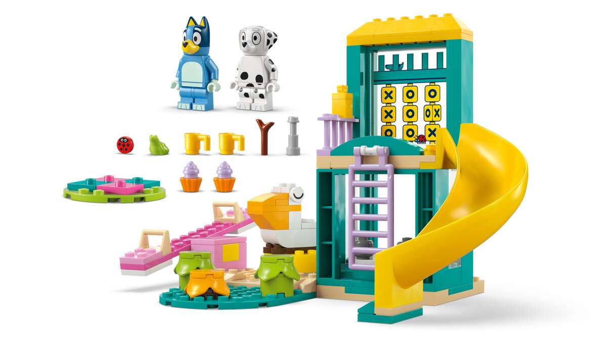 LEGO® Bluey: Moro på lekeplassen med Bluey og Chloe 11201