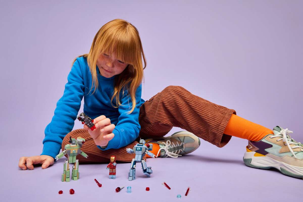 LEGO® ǀ Marvel Iron Man og War Machine mot Hammer-droner 76320