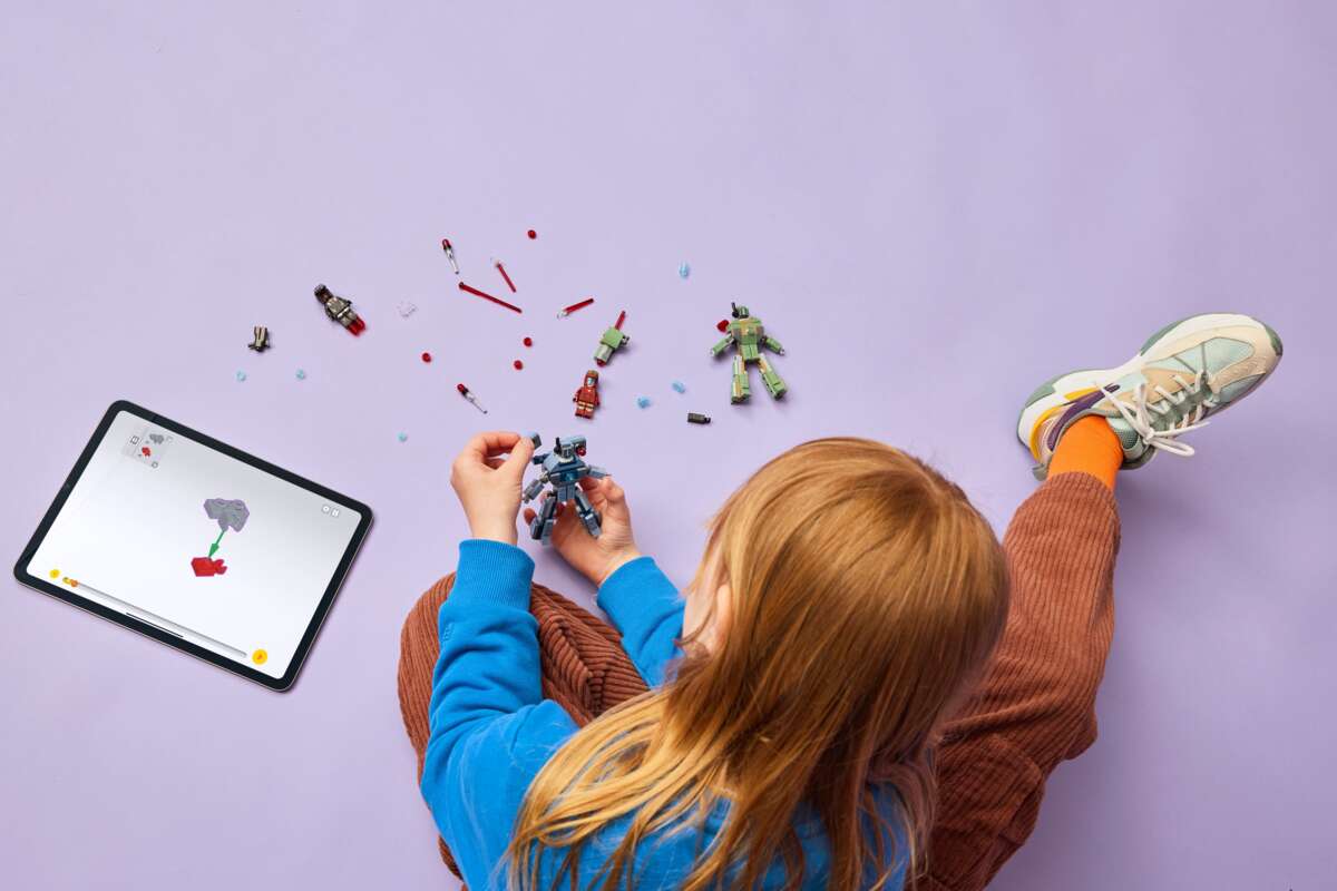 LEGO® ǀ Marvel Iron Man og War Machine mot Hammer-droner 76320