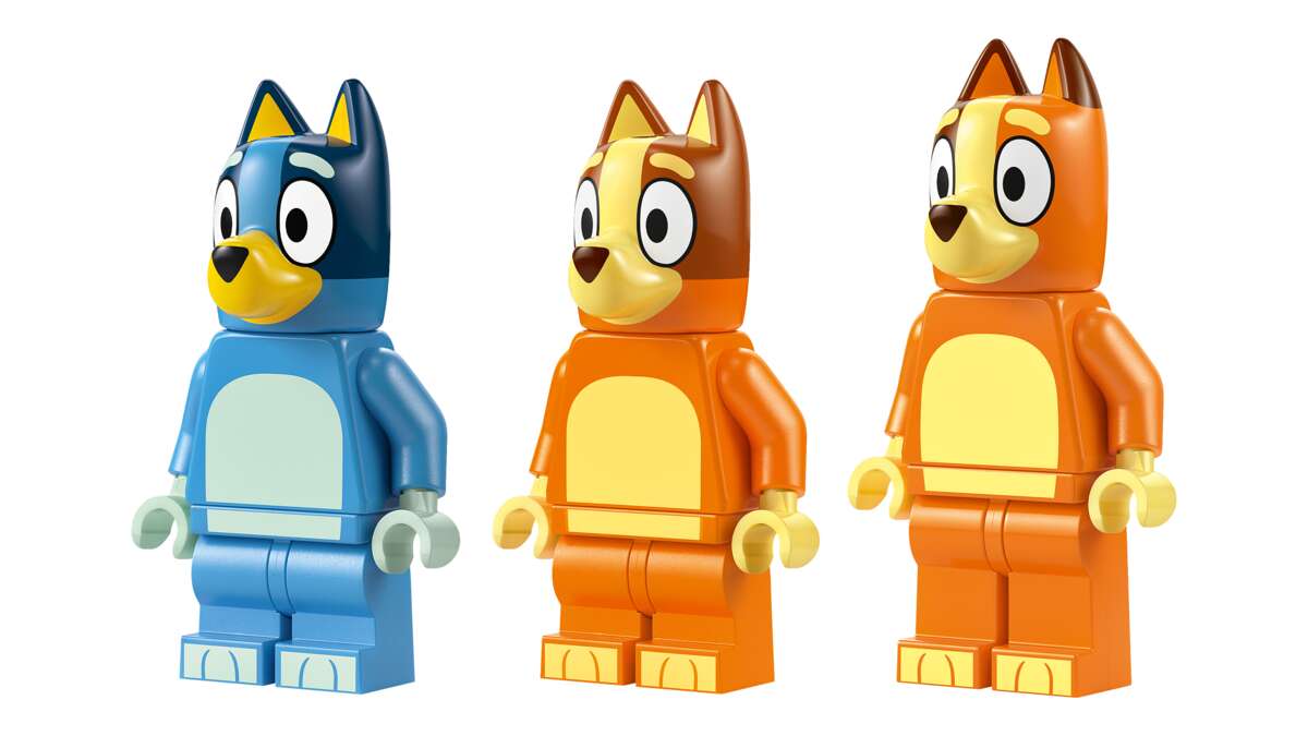 LEGO® Bluey: Bluey og familiens biltur til stranden 11202