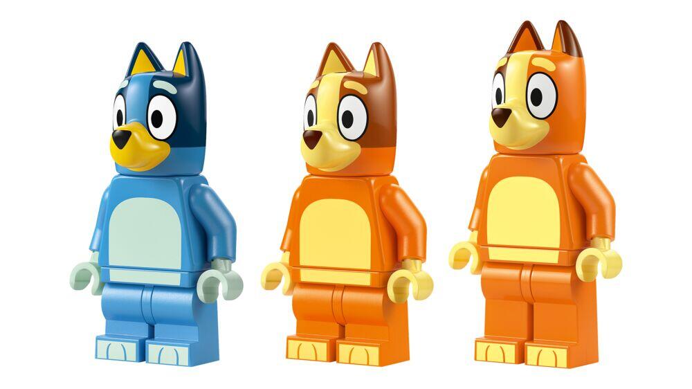 LEGO® Bluey: Bluey og familiens biltur til stranden 11202