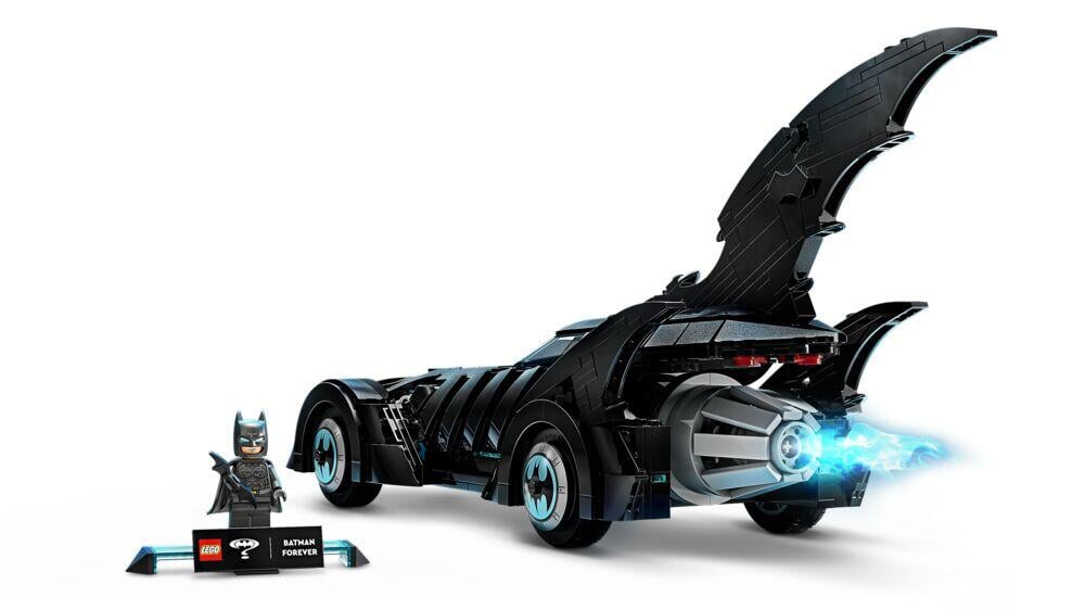 LEGO® DC Batman™: Batman Forever™ Batmobile™ 76304