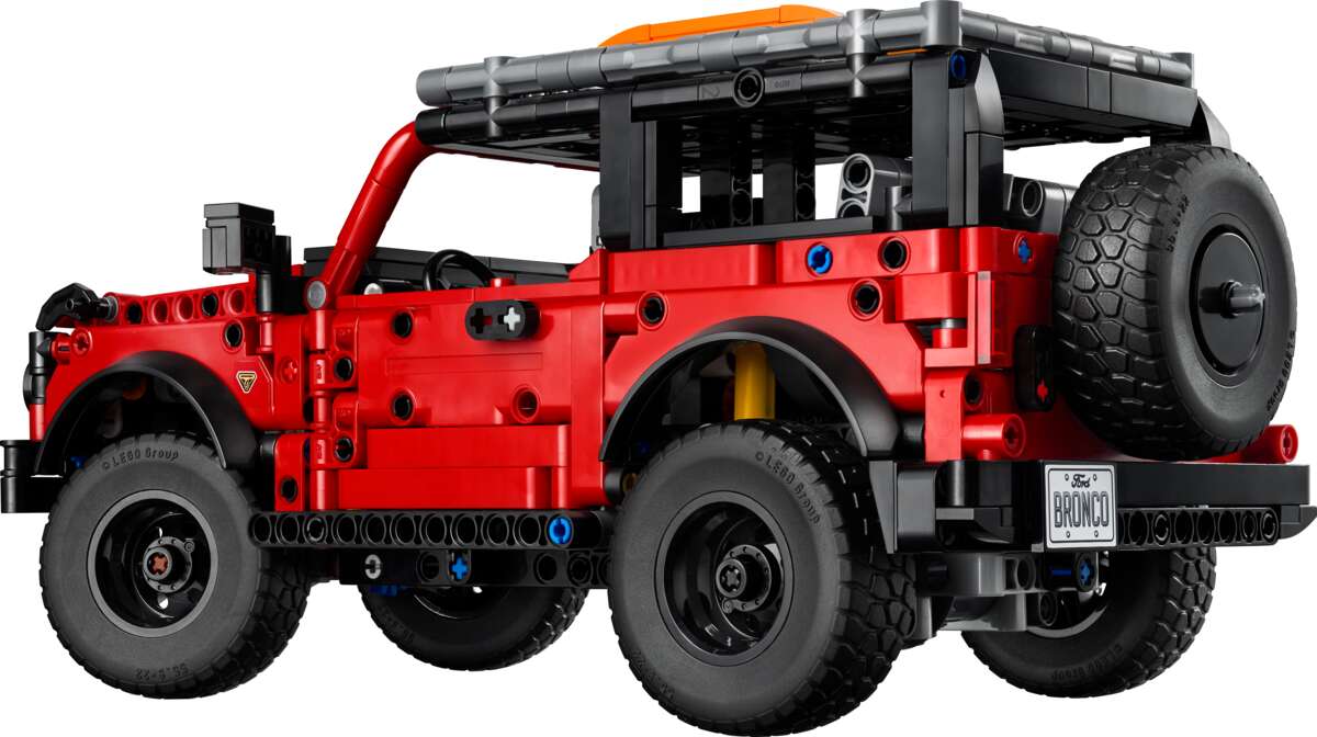 LEGO® Technic Ford Bronco® SUV 42213