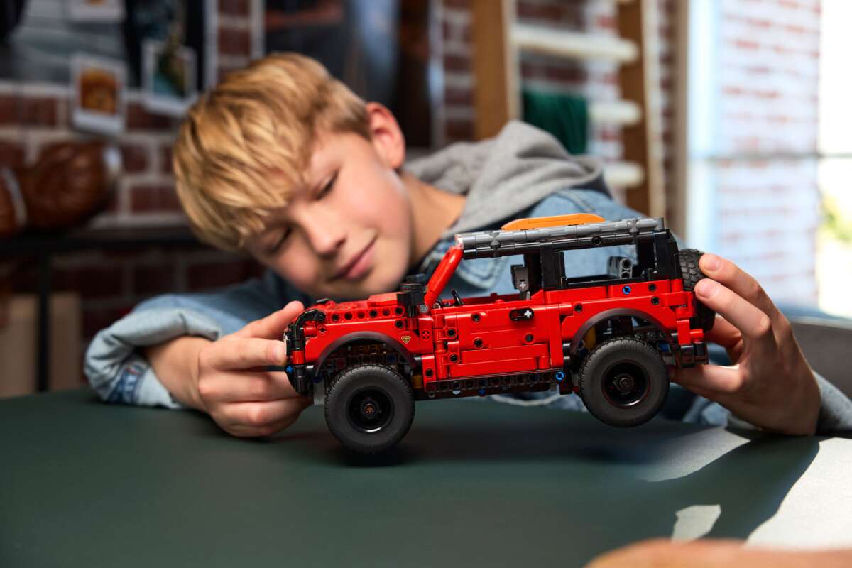 LEGO® Technic Ford Bronco® SUV 42213