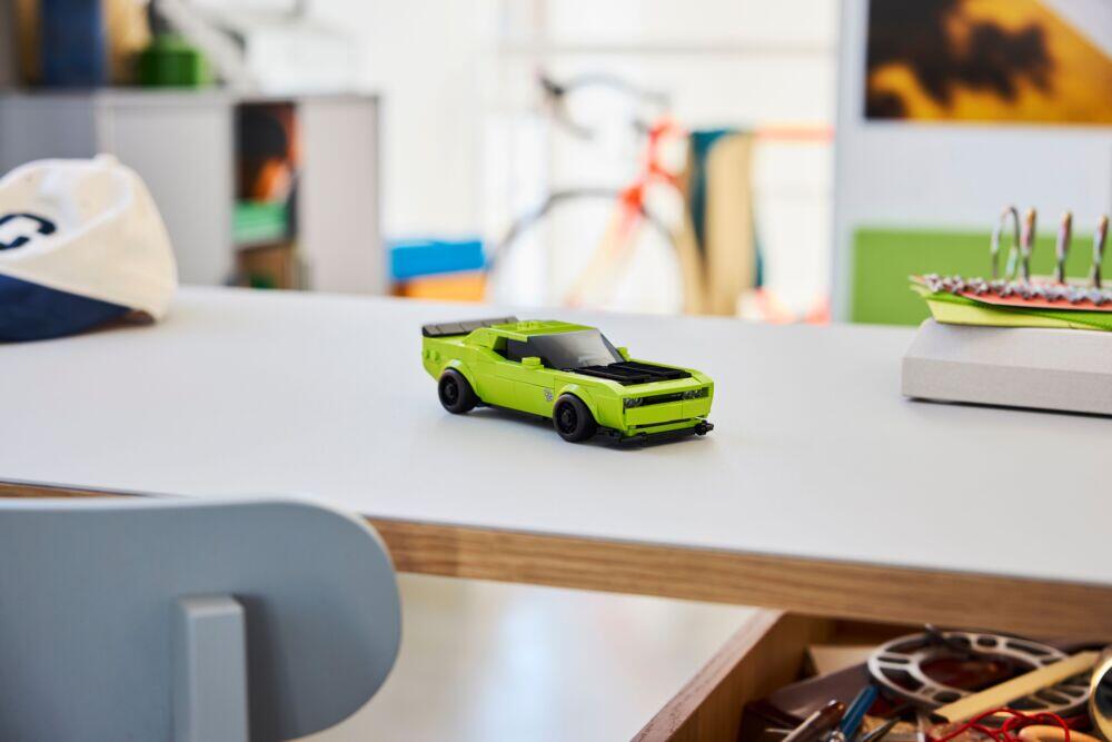 LEGO® Speed Champions Sportsbilen Dodge Challenger SRT Hellcat 77237