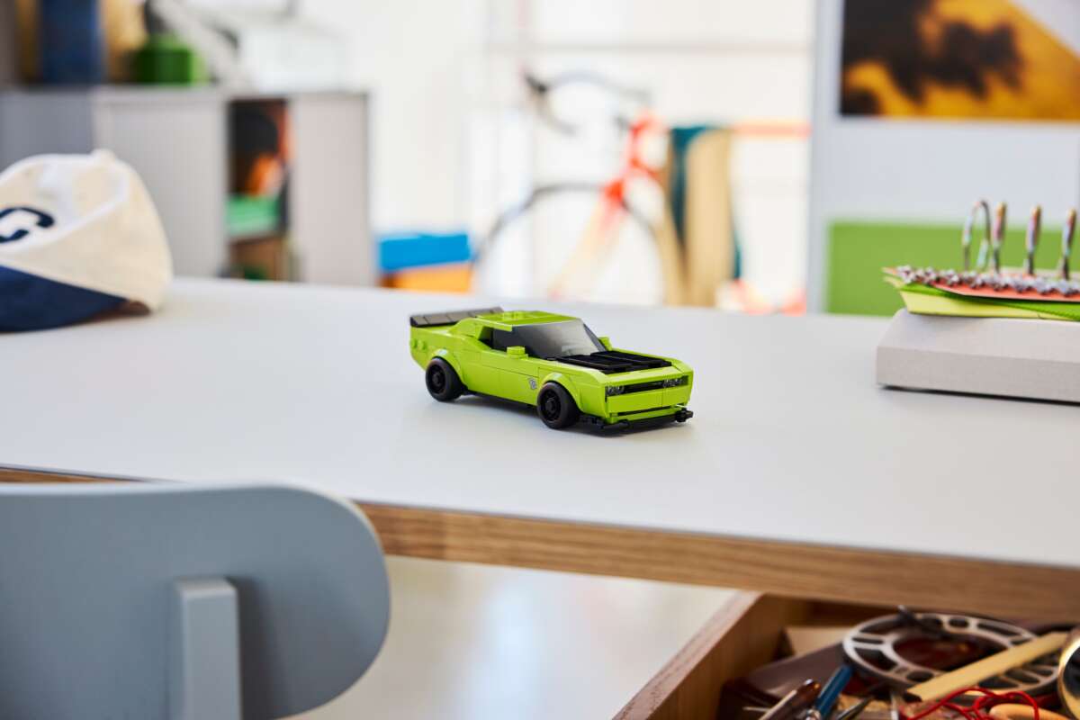 LEGO® Speed Champions Sportsbilen Dodge Challenger SRT Hellcat 77237