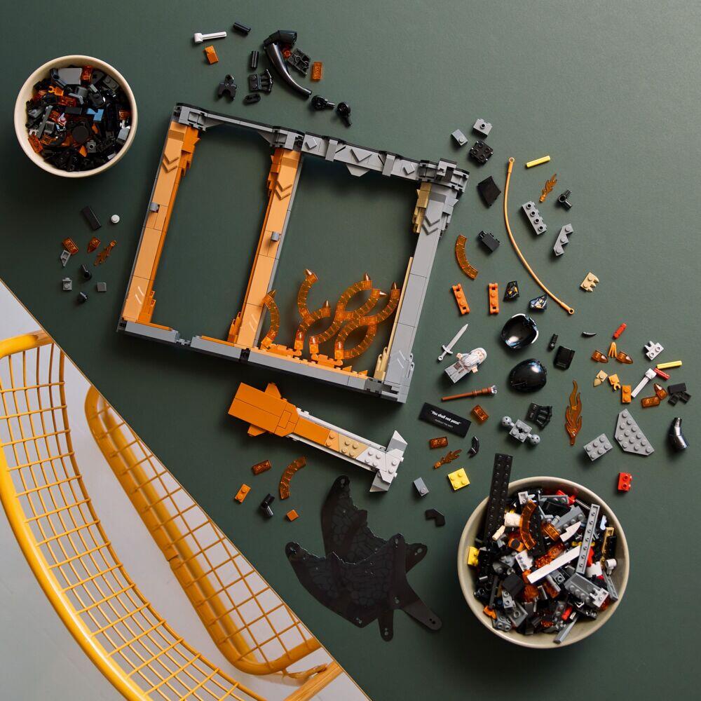 LEGO® Icons Ringenes herre: Balrog™-bokstøtte 10367