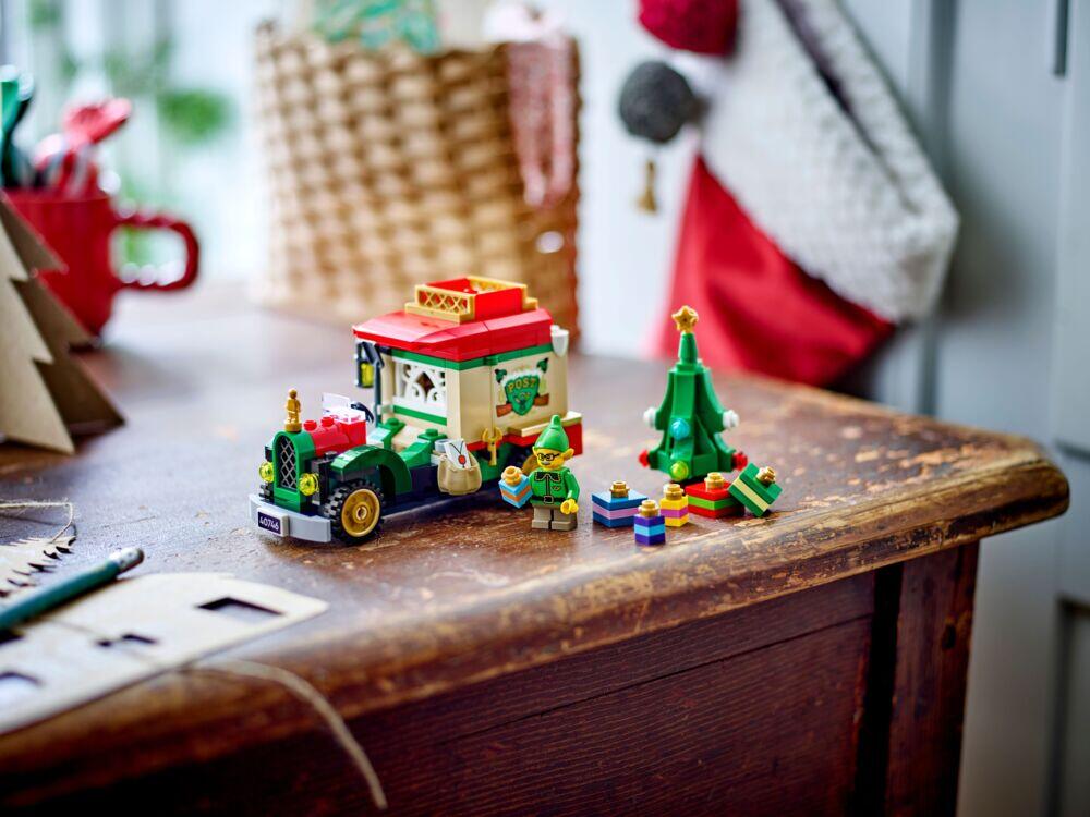LEGO® Julenissens julepostbil 40746