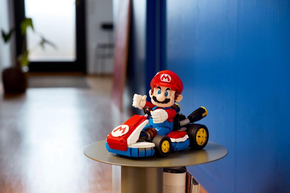 LEGO® Super Mario™: Mario Kart™: Mario og Standard Kart 72037